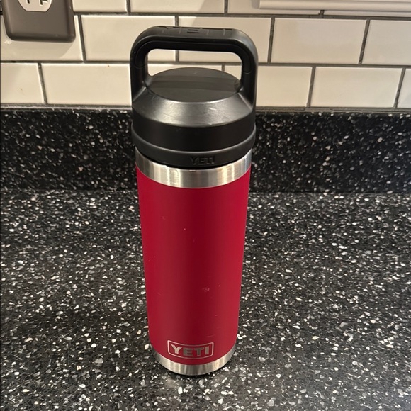 YETI 18oz Red Travel Mug - Picture 2 of 10